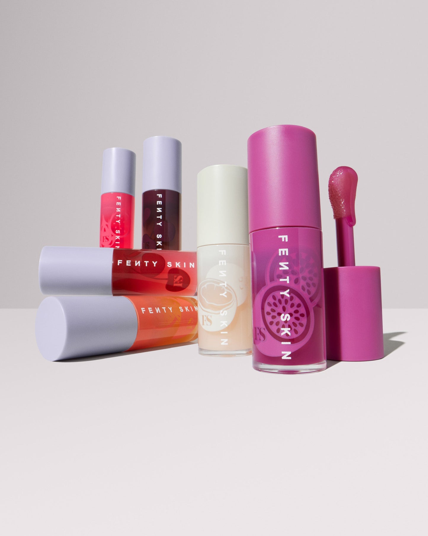 Fenty Treatz Hydrating + Strengthening Lip Oil — Coconut